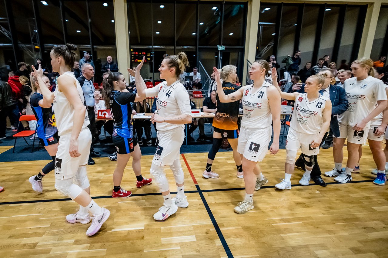 Efektowny triumf na start batalii o ekstraklasę