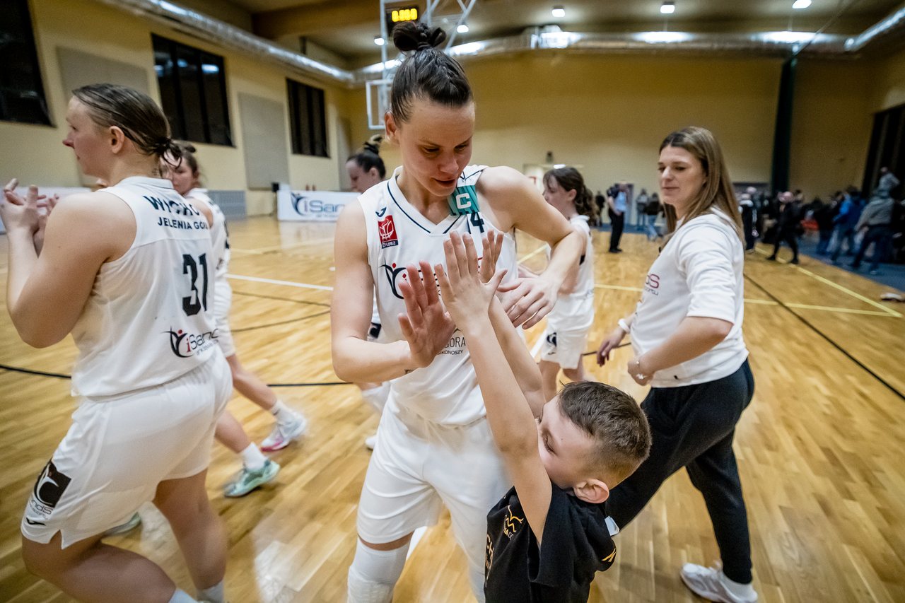 Efektowny triumf na start batalii o ekstraklasę