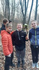 Harcerze ruszyli na sprzątanie lasu