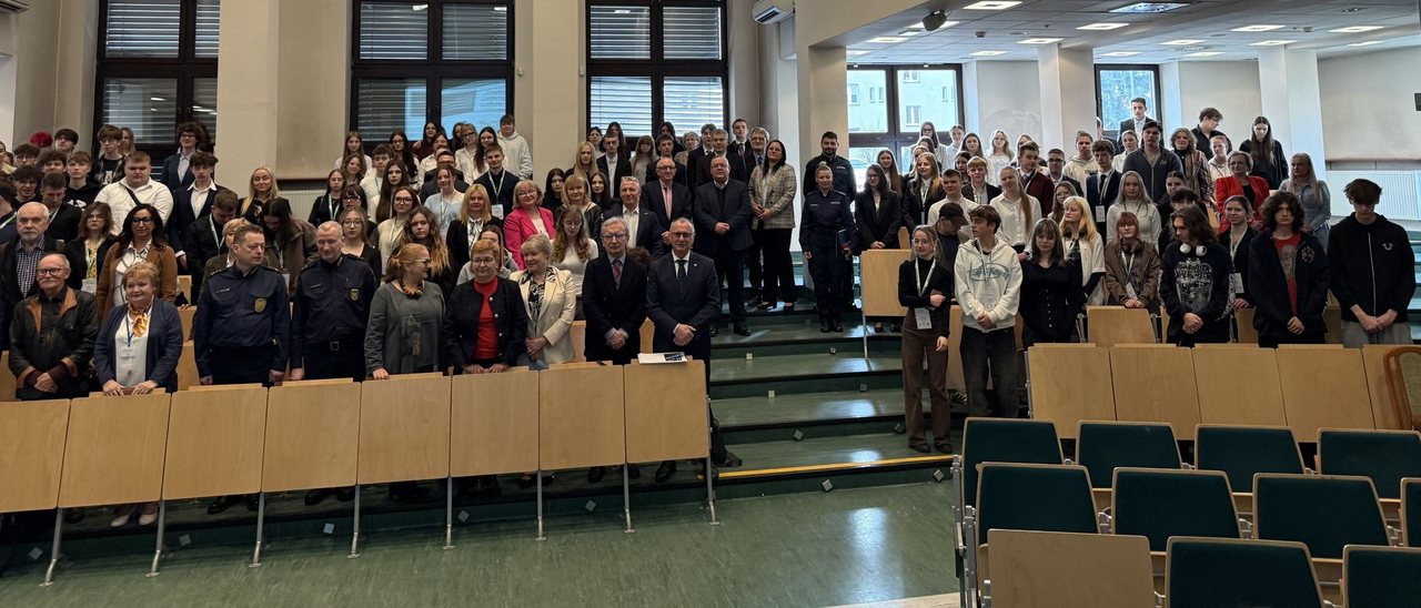 Debata młodych w Uniwersytecie Ekonomicznym