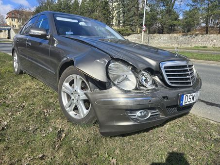 Renault i Mercedes na Sobieskiego
