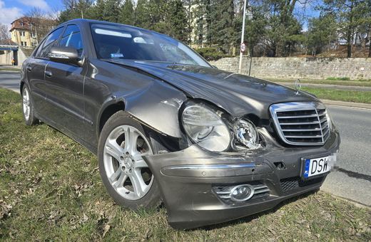 Renault i Mercedes na Sobieskiego