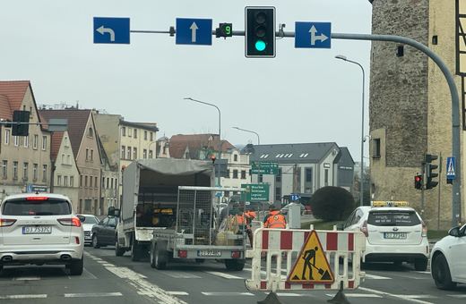 Trwa łatanie dziurawych ulic