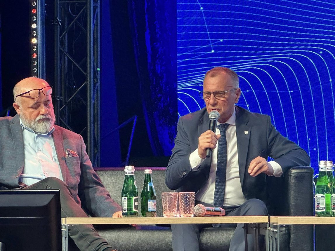 Prezydent na debacie o problemach miast