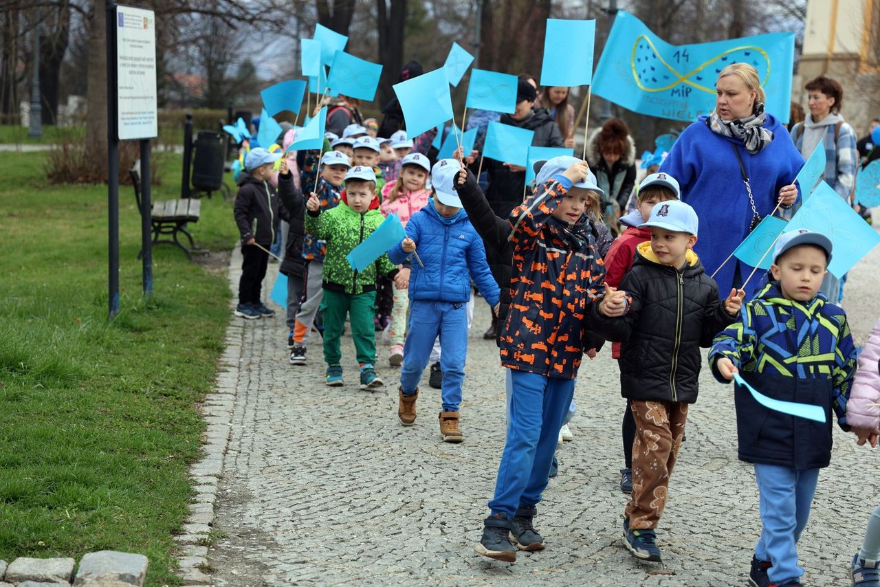 Marsz na Dzień Świadomości Autyzmu