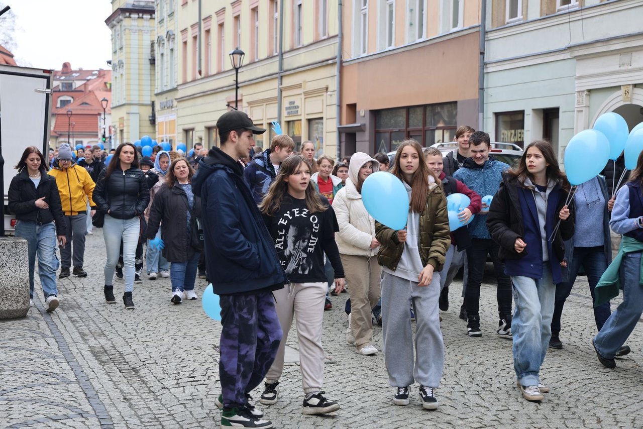 Marsz na Dzień Świadomości Autyzmu