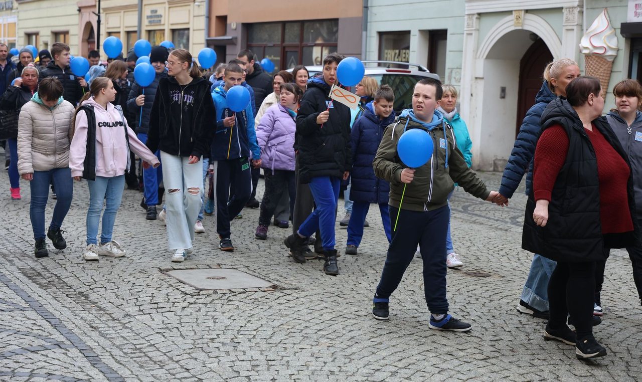 Marsz na Dzień Świadomości Autyzmu