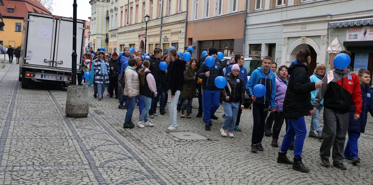 Marsz na Dzień Świadomości Autyzmu