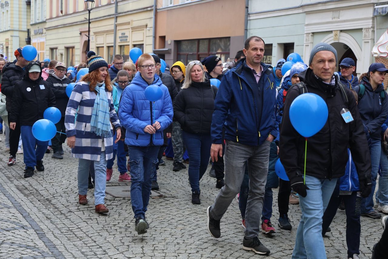 Marsz na Dzień Świadomości Autyzmu
