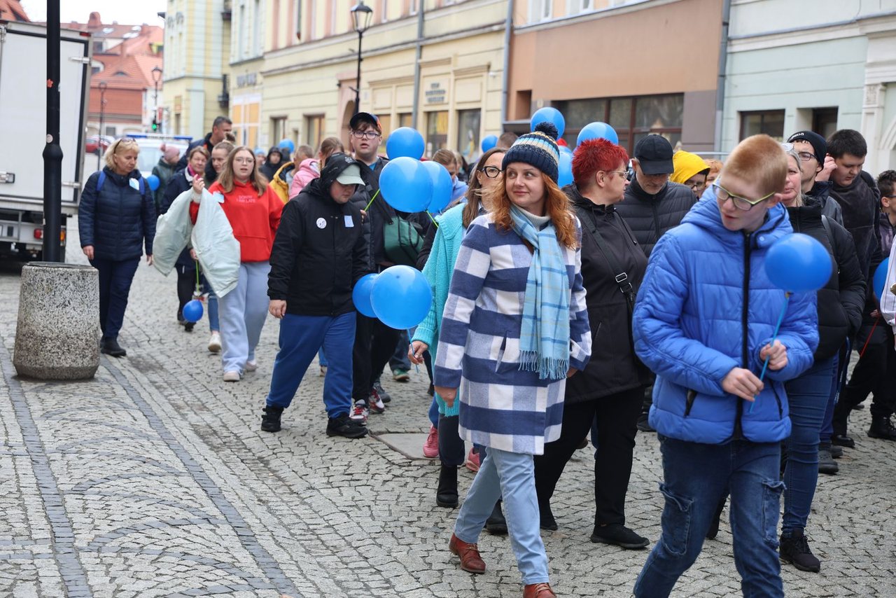 Marsz na Dzień Świadomości Autyzmu