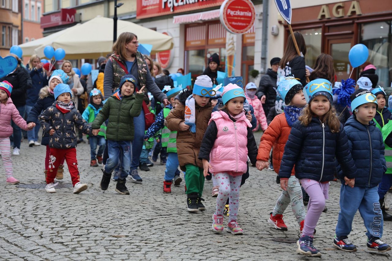 Marsz na Dzień Świadomości Autyzmu