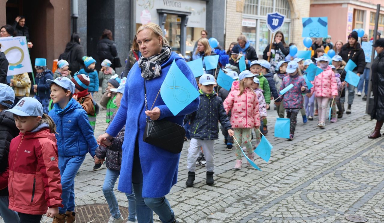 Marsz na Dzień Świadomości Autyzmu