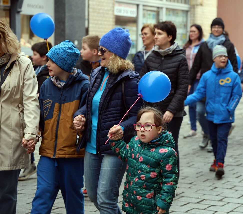 Marsz na Dzień Świadomości Autyzmu