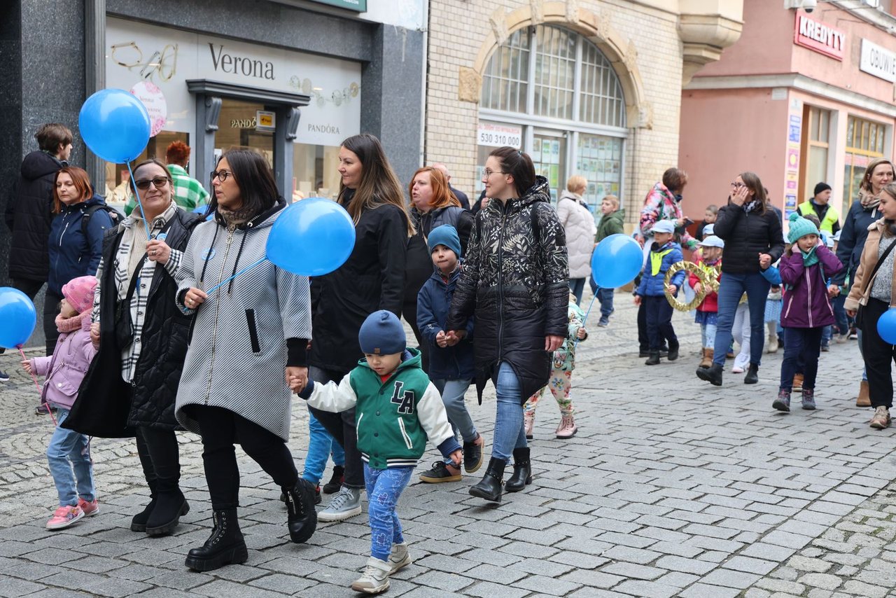 Marsz na Dzień Świadomości Autyzmu