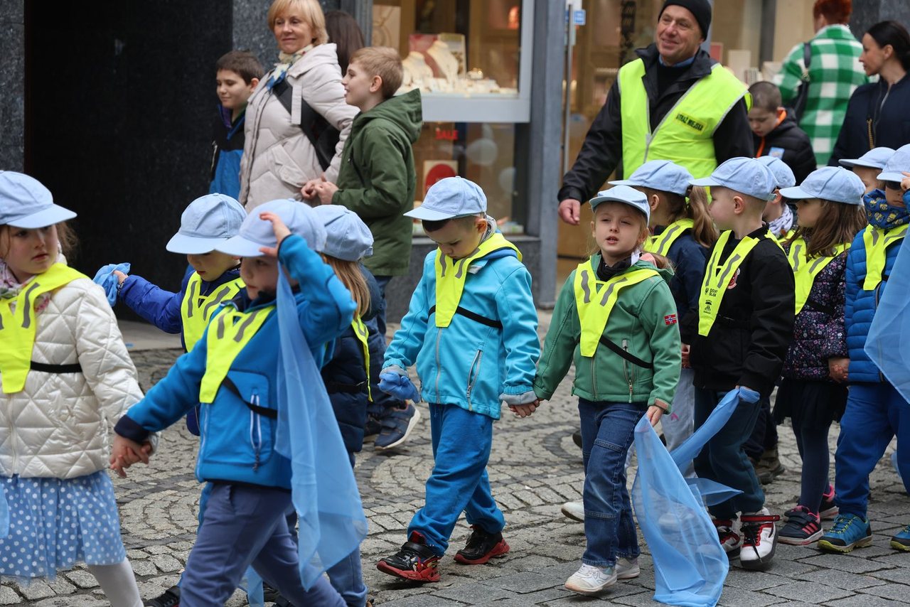 Marsz na Dzień Świadomości Autyzmu