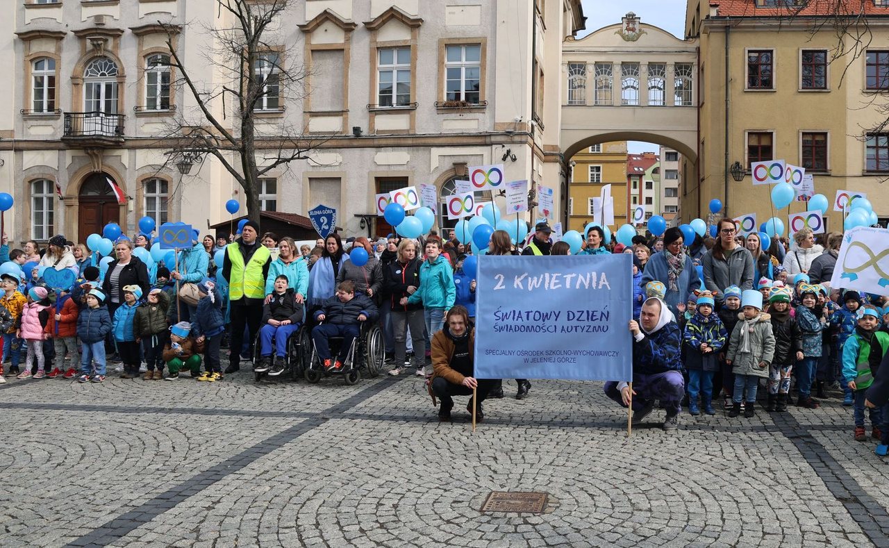 Marsz na Dzień Świadomości Autyzmu