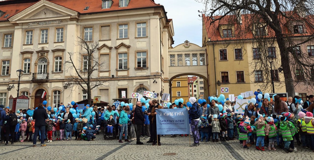 Marsz na Dzień Świadomości Autyzmu