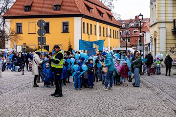 Marsz na Dzień Świadomości Autyzmu