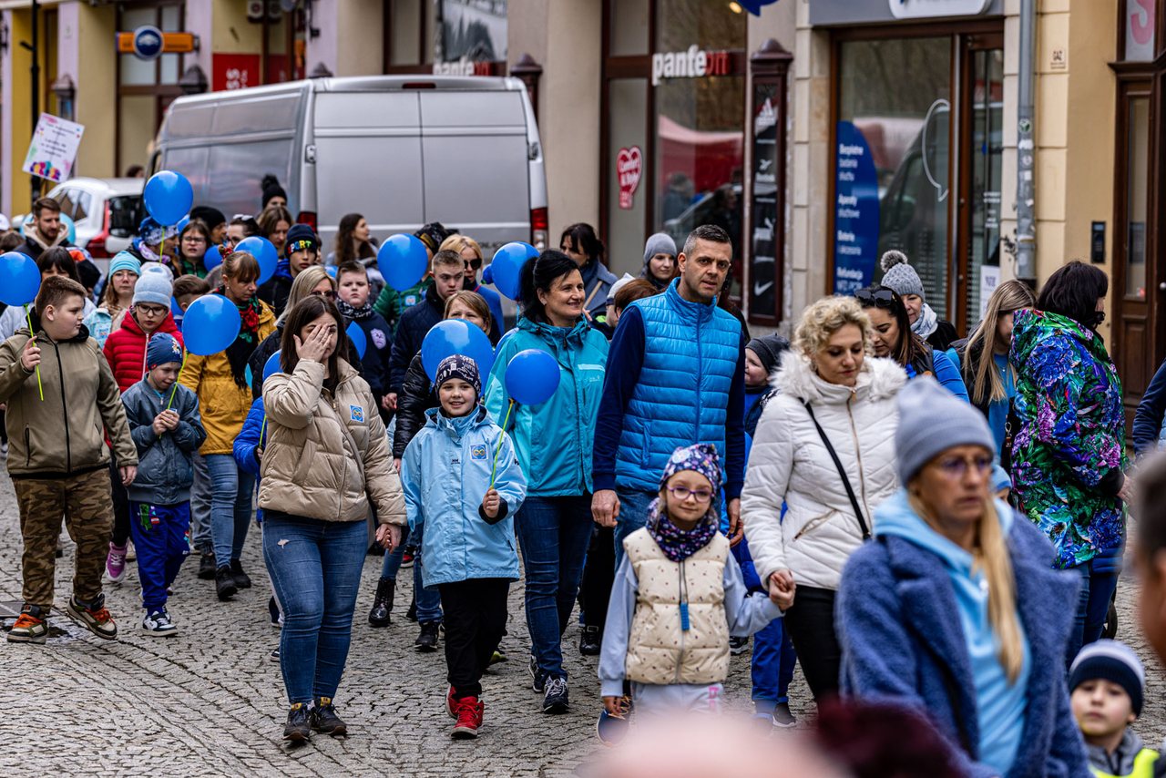 Marsz na Dzień Świadomości Autyzmu