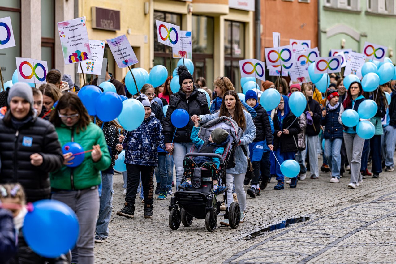 Marsz na Dzień Świadomości Autyzmu