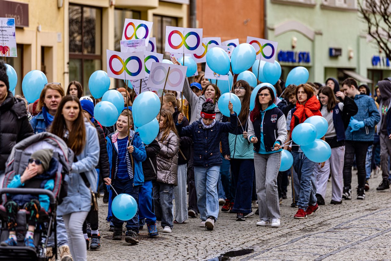 Marsz na Dzień Świadomości Autyzmu