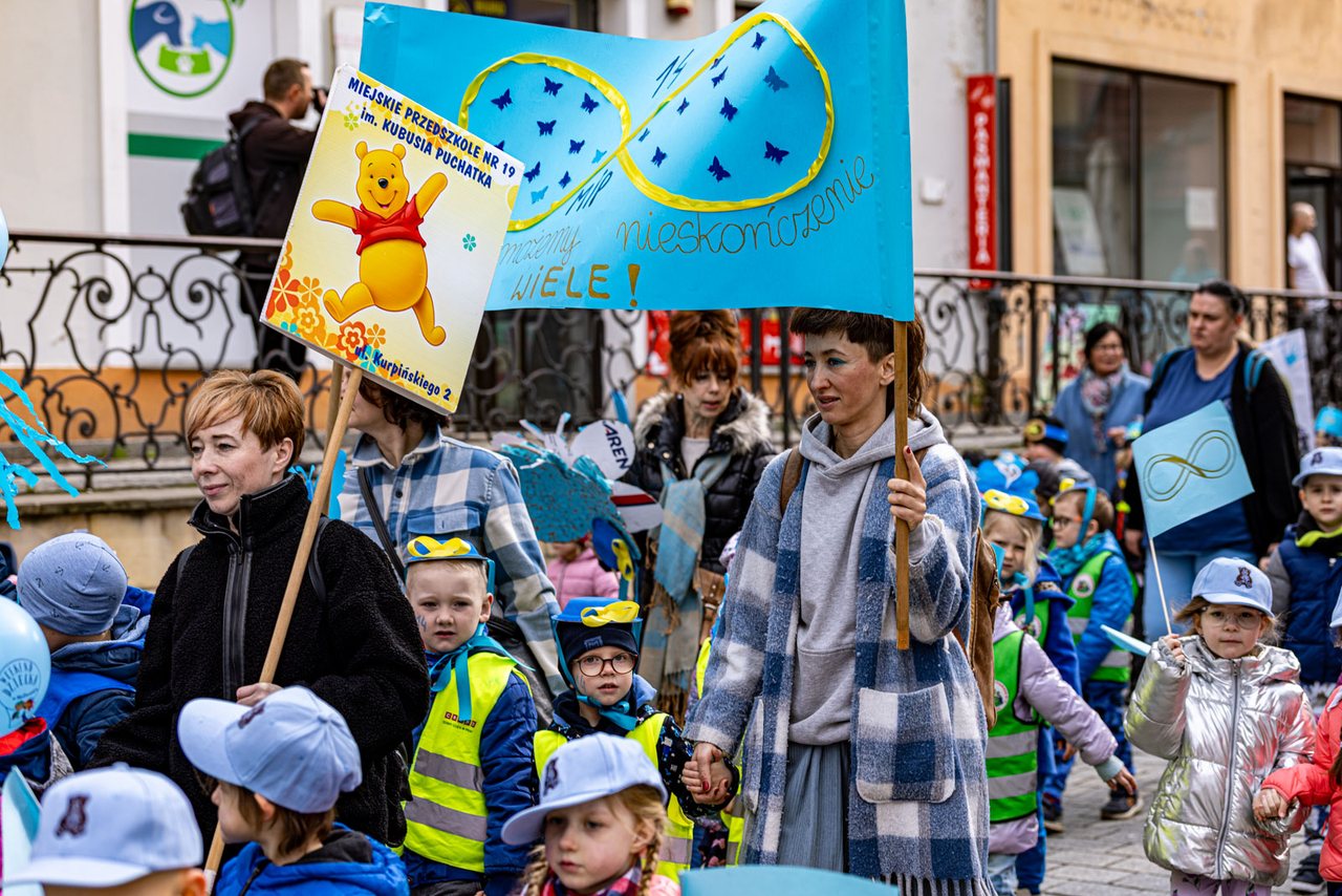Marsz na Dzień Świadomości Autyzmu
