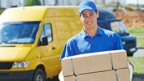 Jak zabezpieczyć paczki w transporcie? Sprawdzone metody pakowania