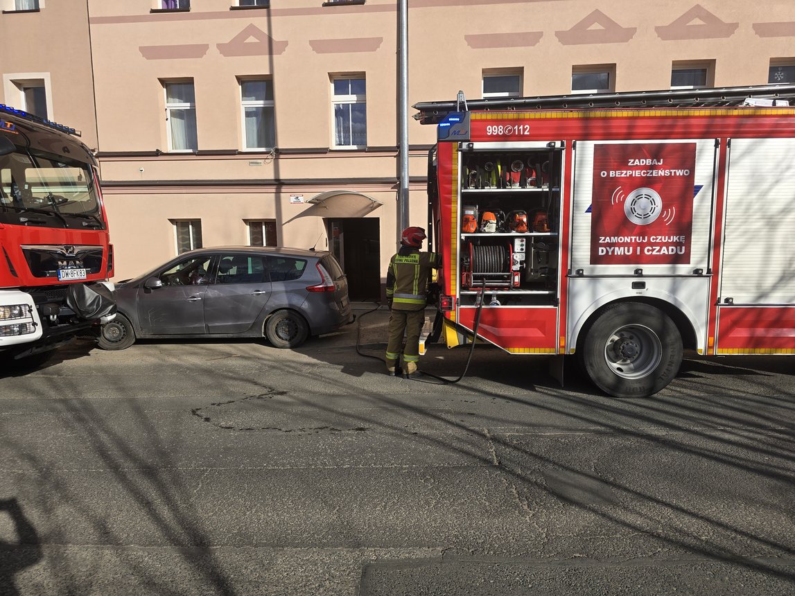 Strażacy wezwani do spalonego garnka