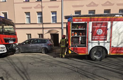 Strażacy wezwani do spalonego garnka