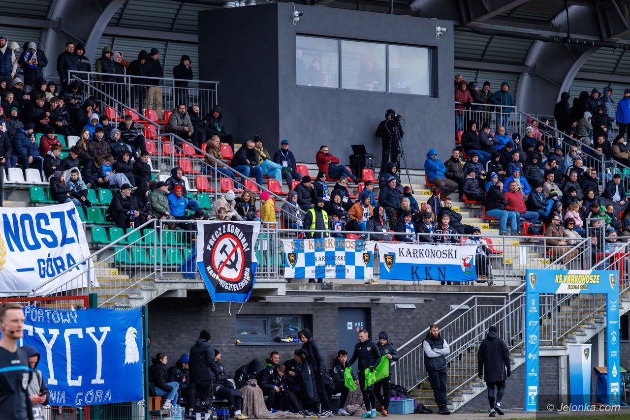 Ostry doping obu obozów przy Złotniczej