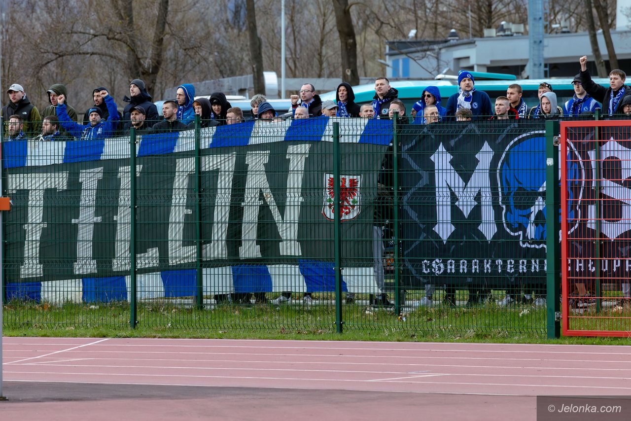 Ostry doping obu obozów przy Złotniczej