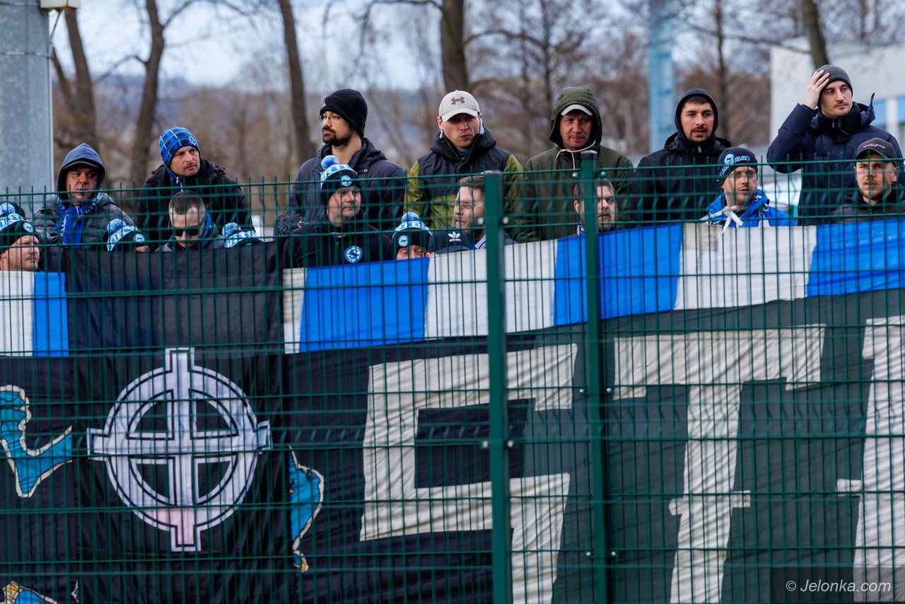 Ostry doping obu obozów przy Złotniczej