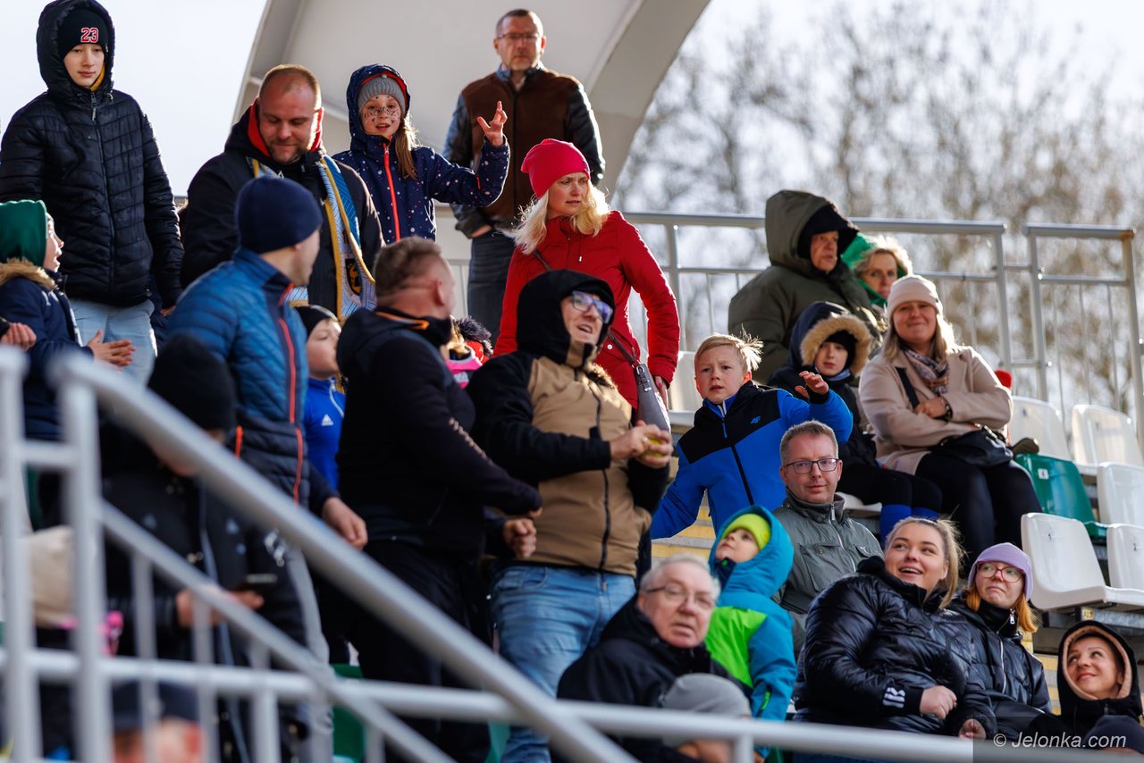 Ostry doping obu obozów przy Złotniczej