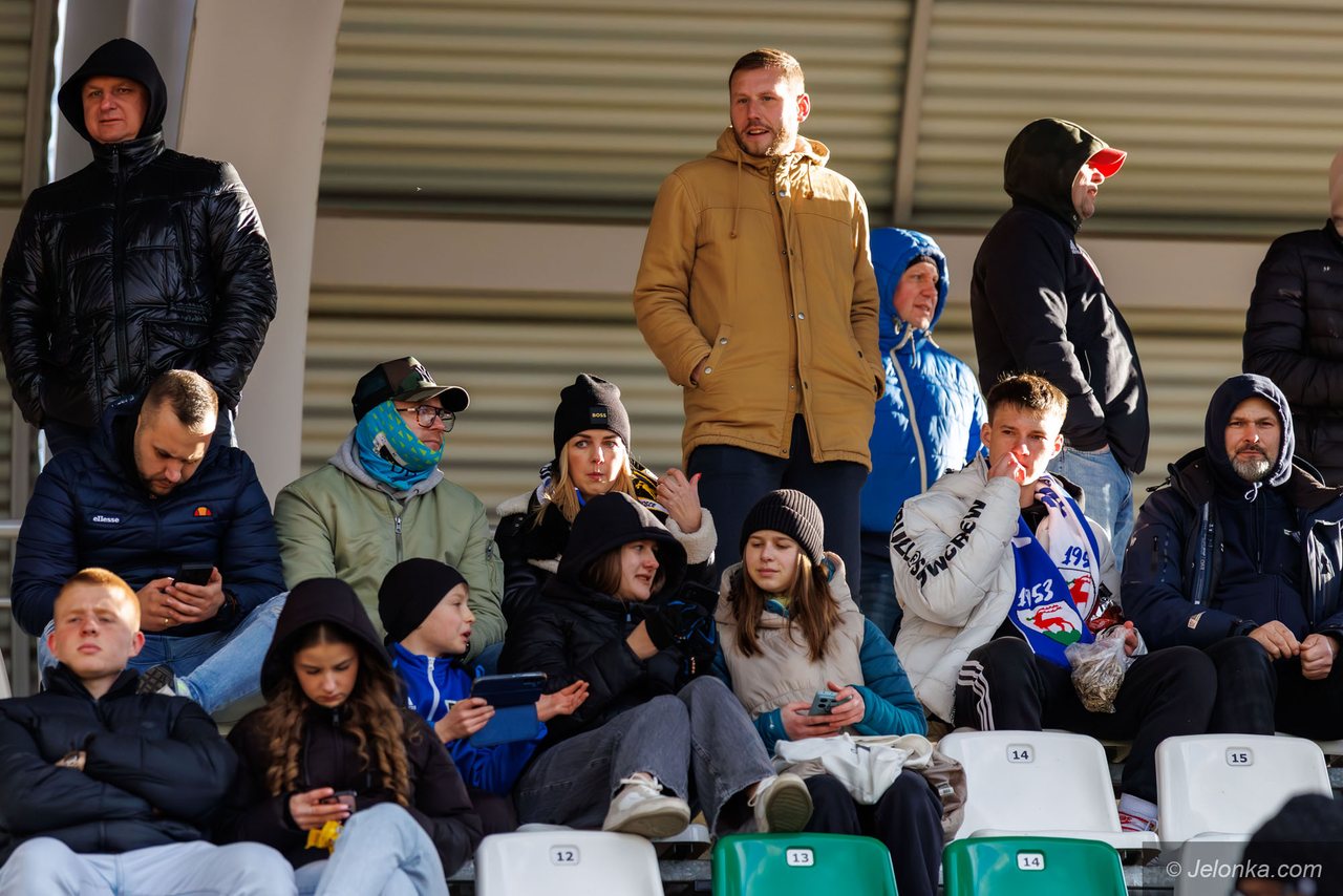 Ostry doping obu obozów przy Złotniczej