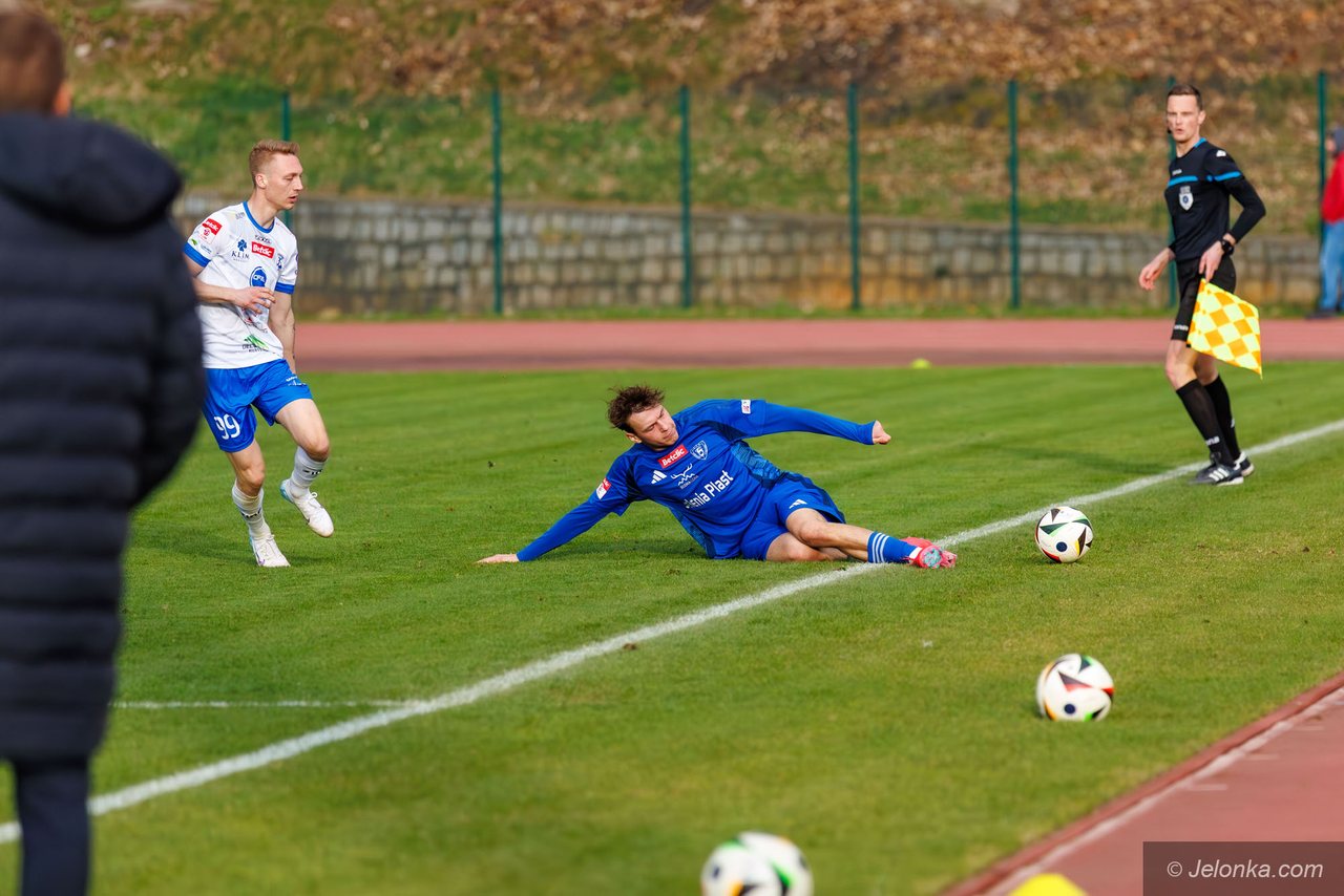 Ostry doping obu obozów przy Złotniczej