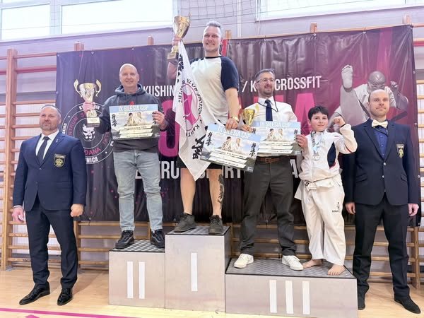 "Bombowy" start naszych karateków