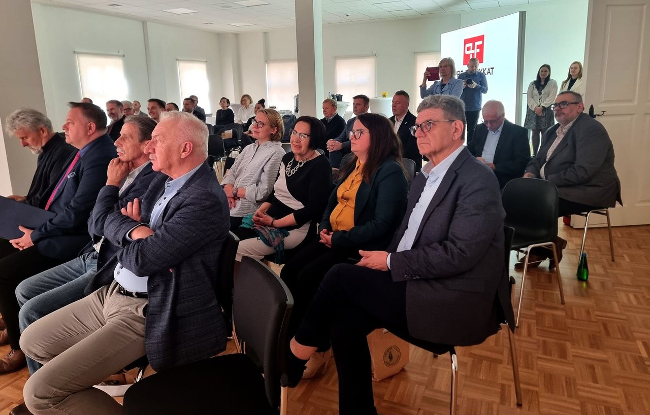 Wszyscy podziwiali wyremontowany pałac
