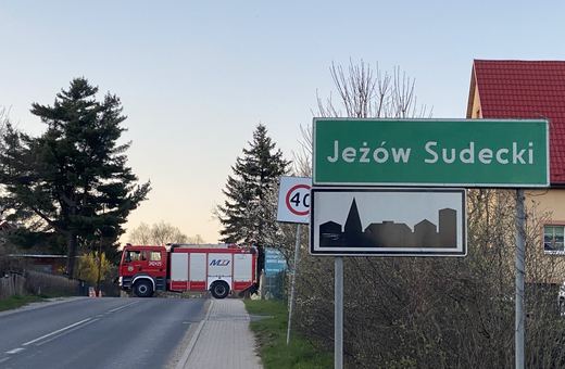 Jeżów Sudecki zablokowany!