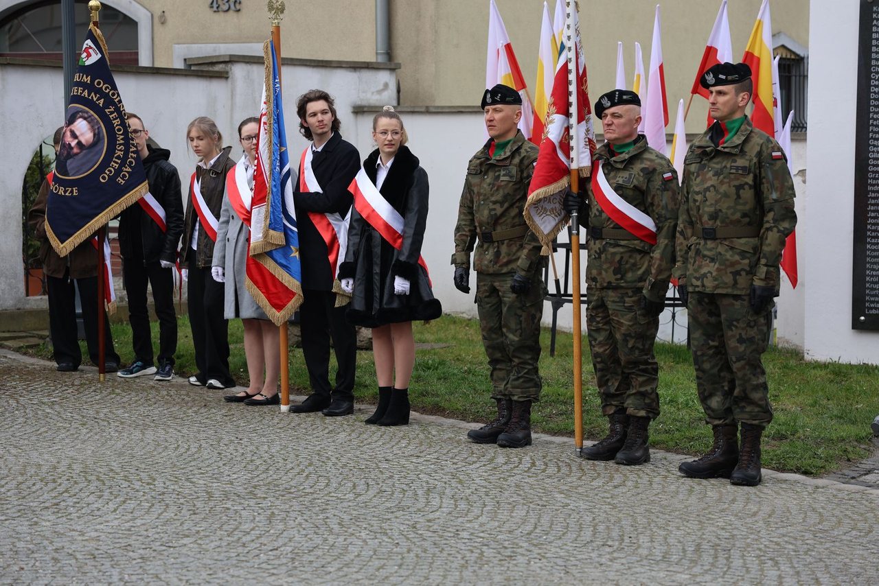 Jeleniogórzanie pamiętają o prezydencie i pośle