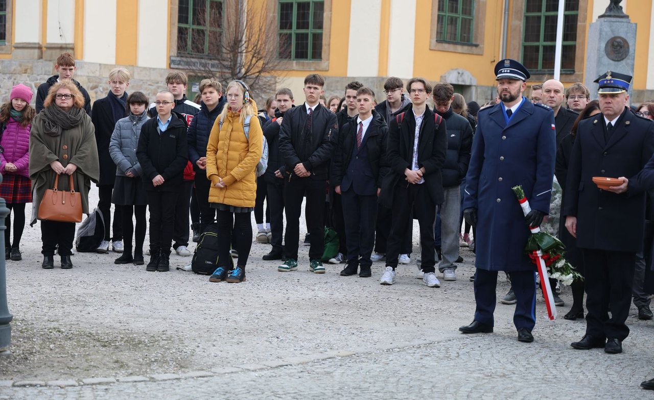 Jeleniogórzanie pamiętają o prezydencie i pośle