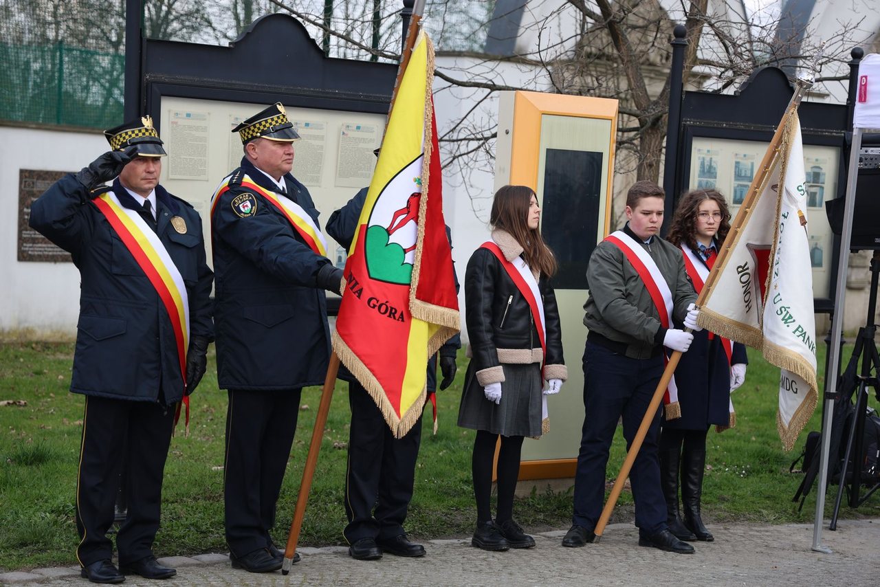 Jeleniogórzanie pamiętają o prezydencie i pośle