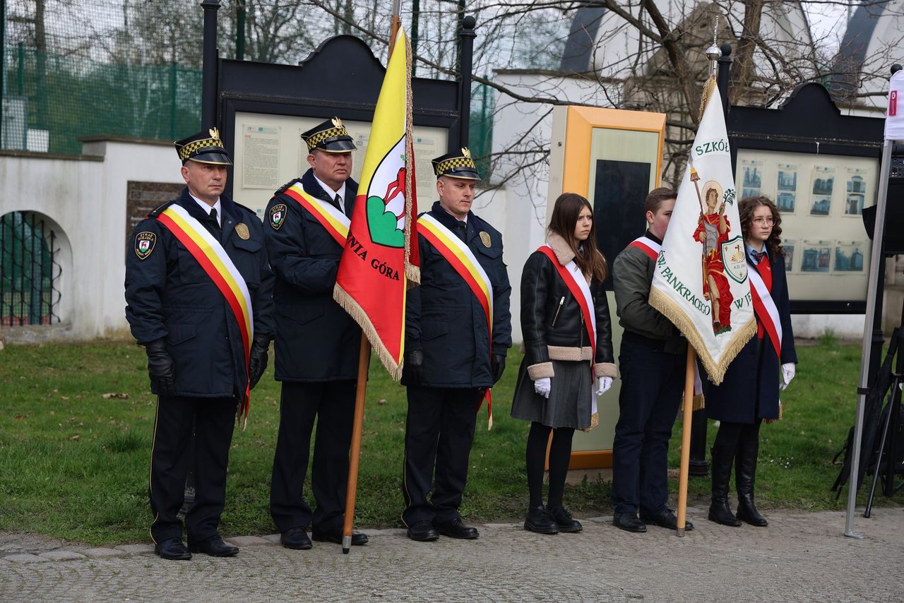Jeleniogórzanie pamiętają o prezydencie i pośle