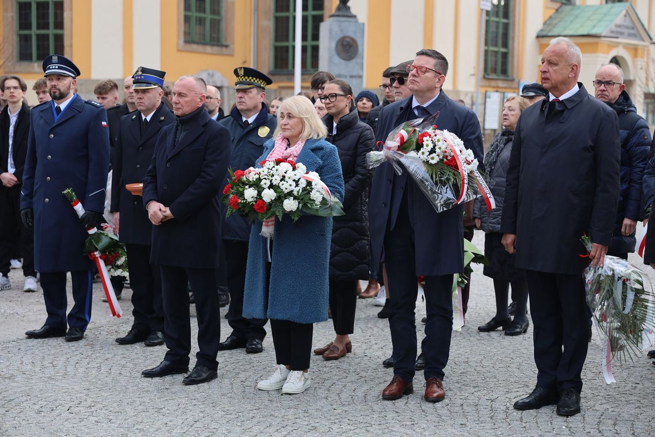 Jeleniogórzanie pamiętają o prezydencie i pośle