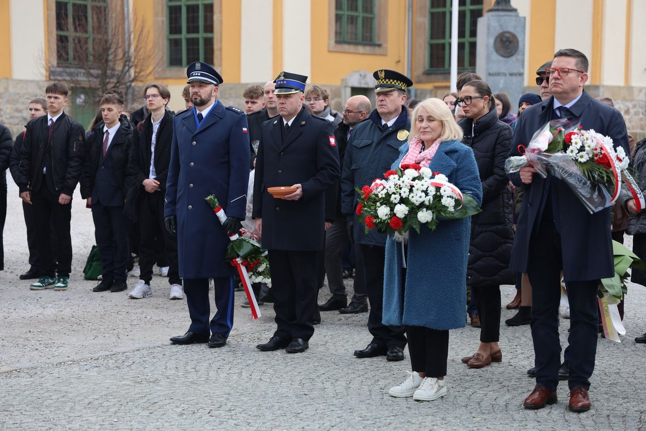 Jeleniogórzanie pamiętają o prezydencie i pośle