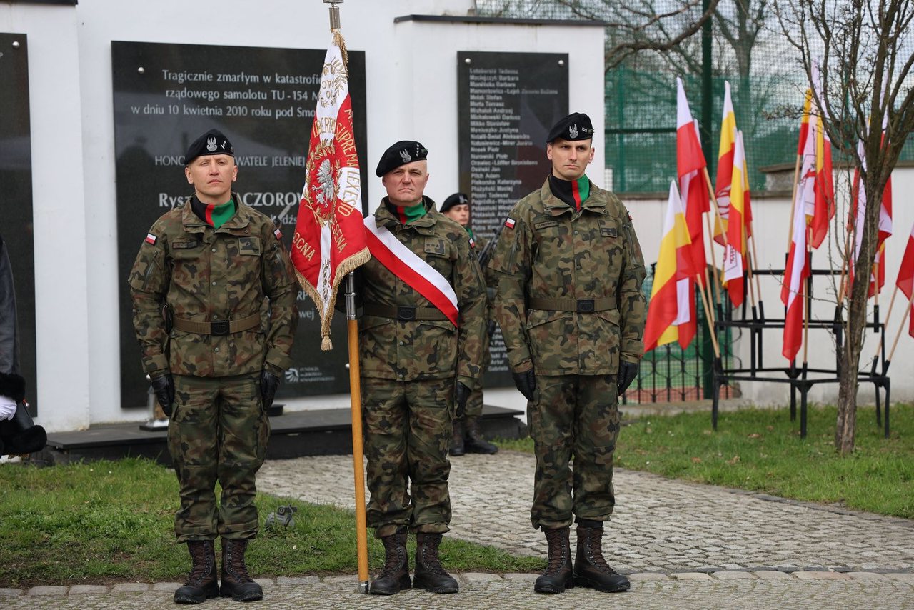 Jeleniogórzanie pamiętają o prezydencie i pośle