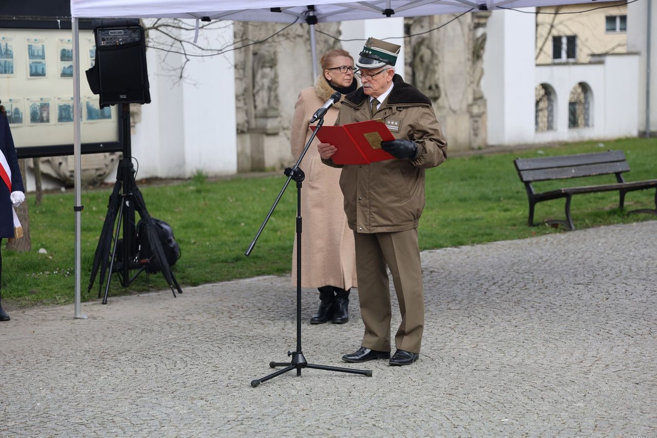 Jeleniogórzanie pamiętają o prezydencie i pośle