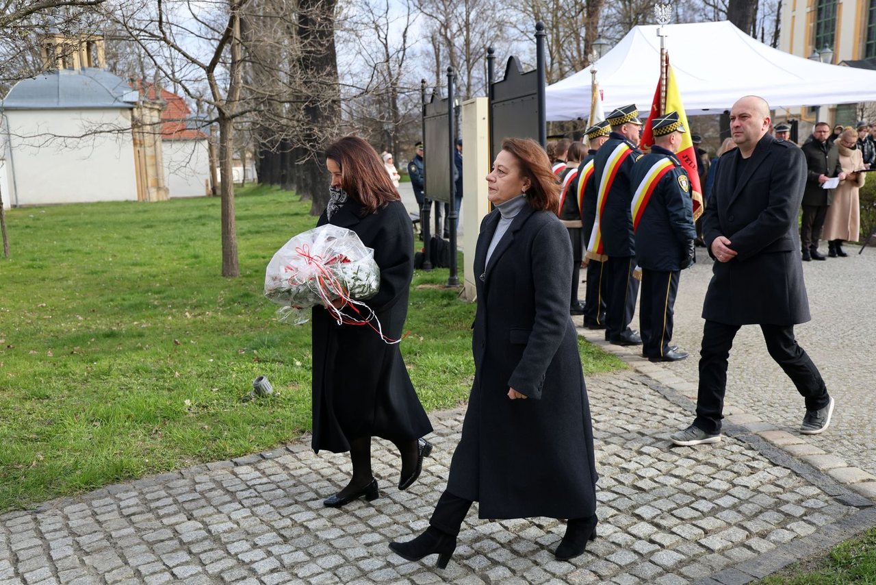 Jeleniogórzanie pamiętają o prezydencie i pośle