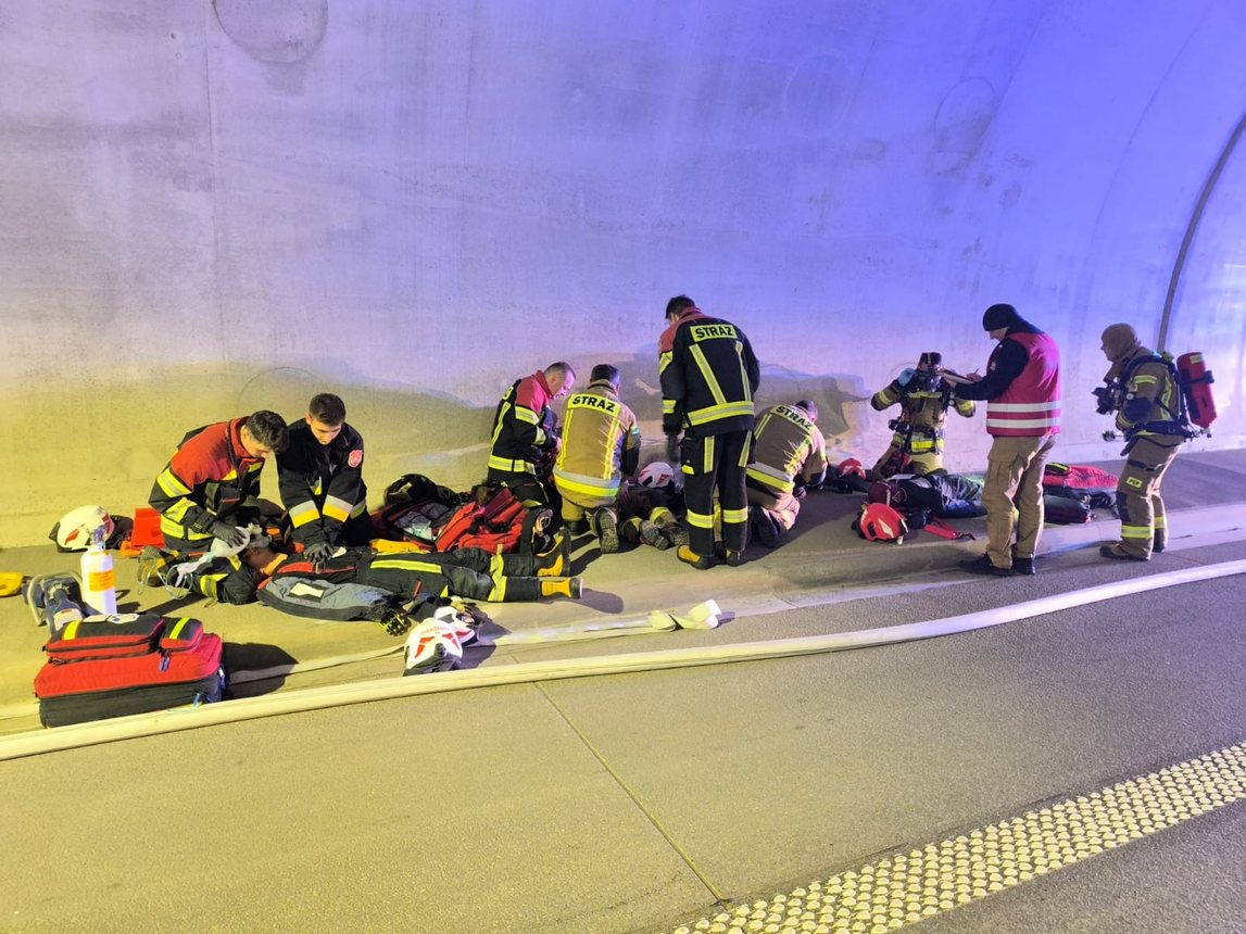 Ćwiczenia służb w tunelach na S3