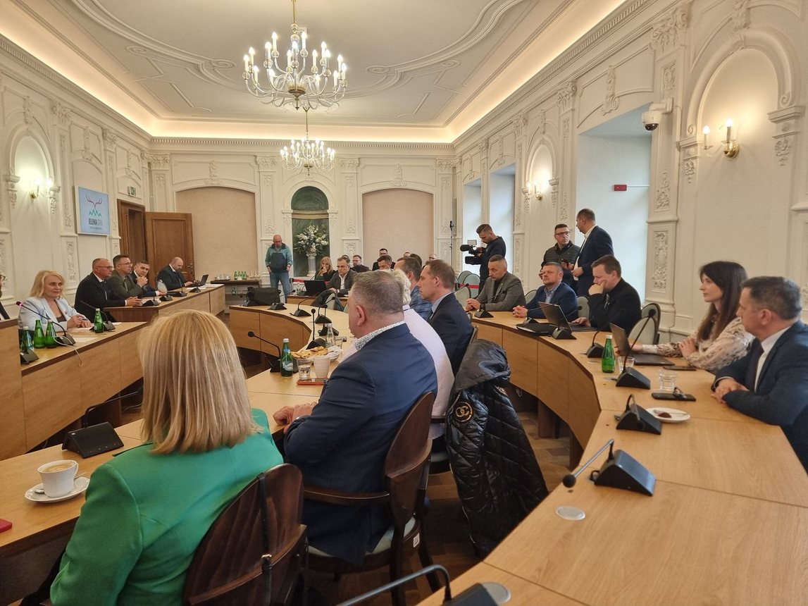 Poselska komisja debatowała o powodzi