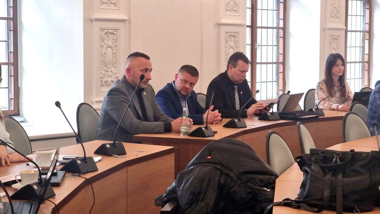 Poselska komisja debatowała o powodzi
